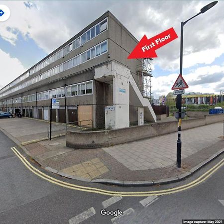 Elephant & Castle - Zone 2 - Private Rooms - Shared Bathroom 伦敦 外观 照片